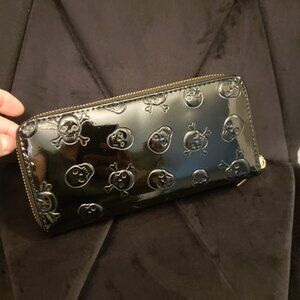 SHEIN Black Skull Embossed Wallet